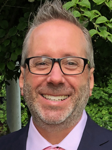 Dr Chris Collins